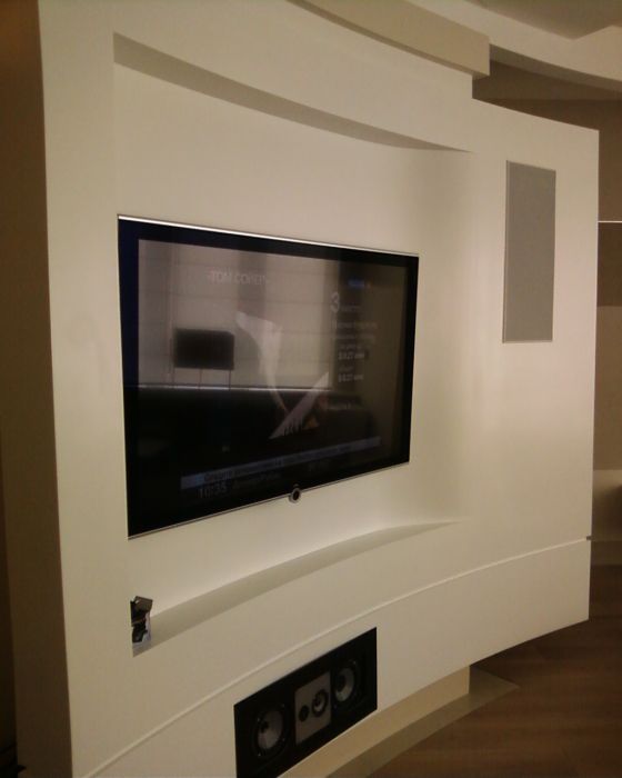 stojka iz_kamnya_corian_ul.Garibaldi_atlanta_5