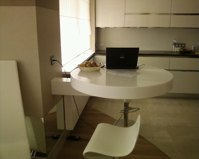 stojka iz_kamnya_corian_ul.Garibaldi_atlanta_6
